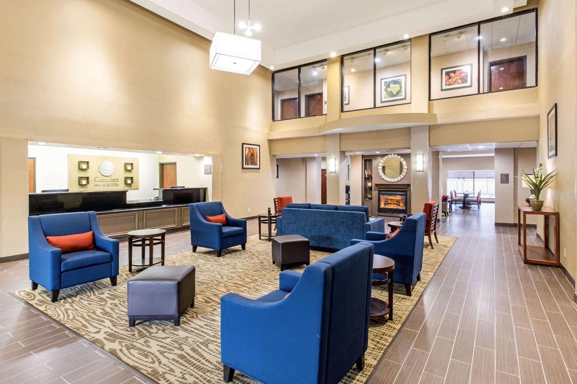 Comfort Inn & Suites Iah Bush Airport - East Humble Exterior foto